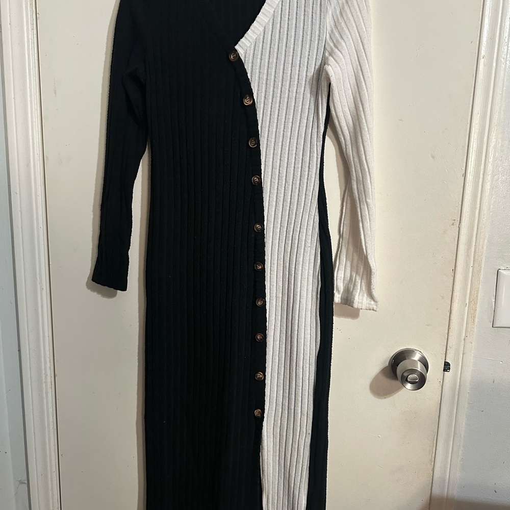 SHEIN Black and White Long Sleeve Dress